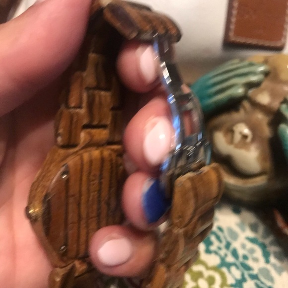 Watch - Picture 3 of 9